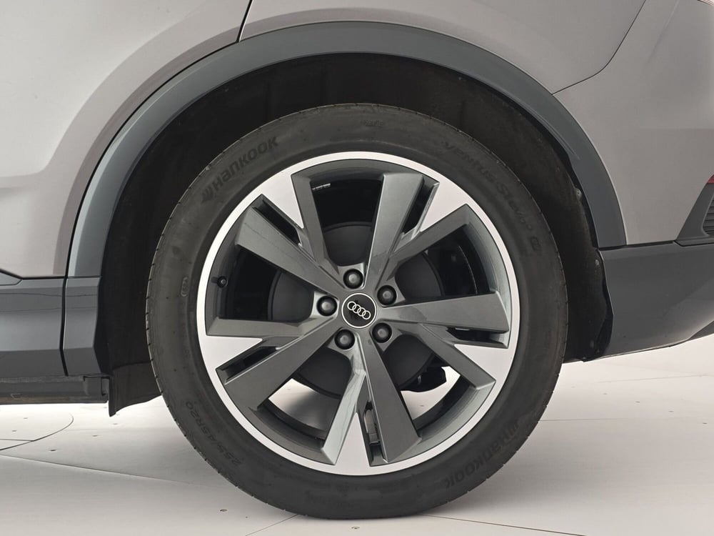 Audi Q4 usata a Asti (7)