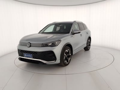 Volkswagen Tiguan 2.0 TDI 150 CV SCR DSG 4MOTION R-Line del 2024 usata a Massa