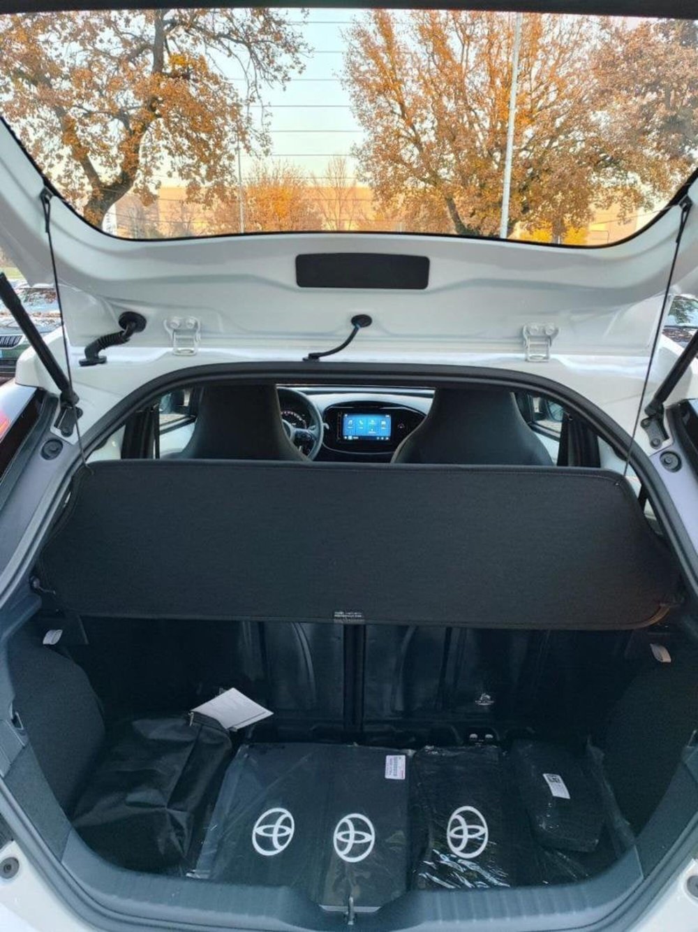 Toyota Aygo X nuova a Perugia (10)