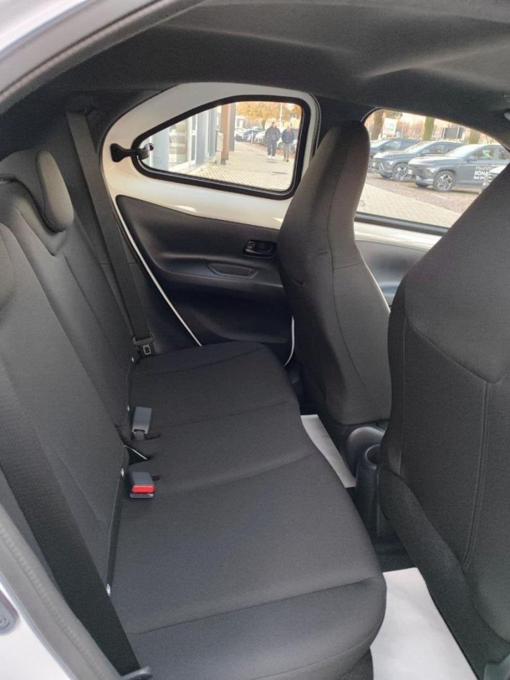 Toyota Aygo X nuova a Perugia (7)
