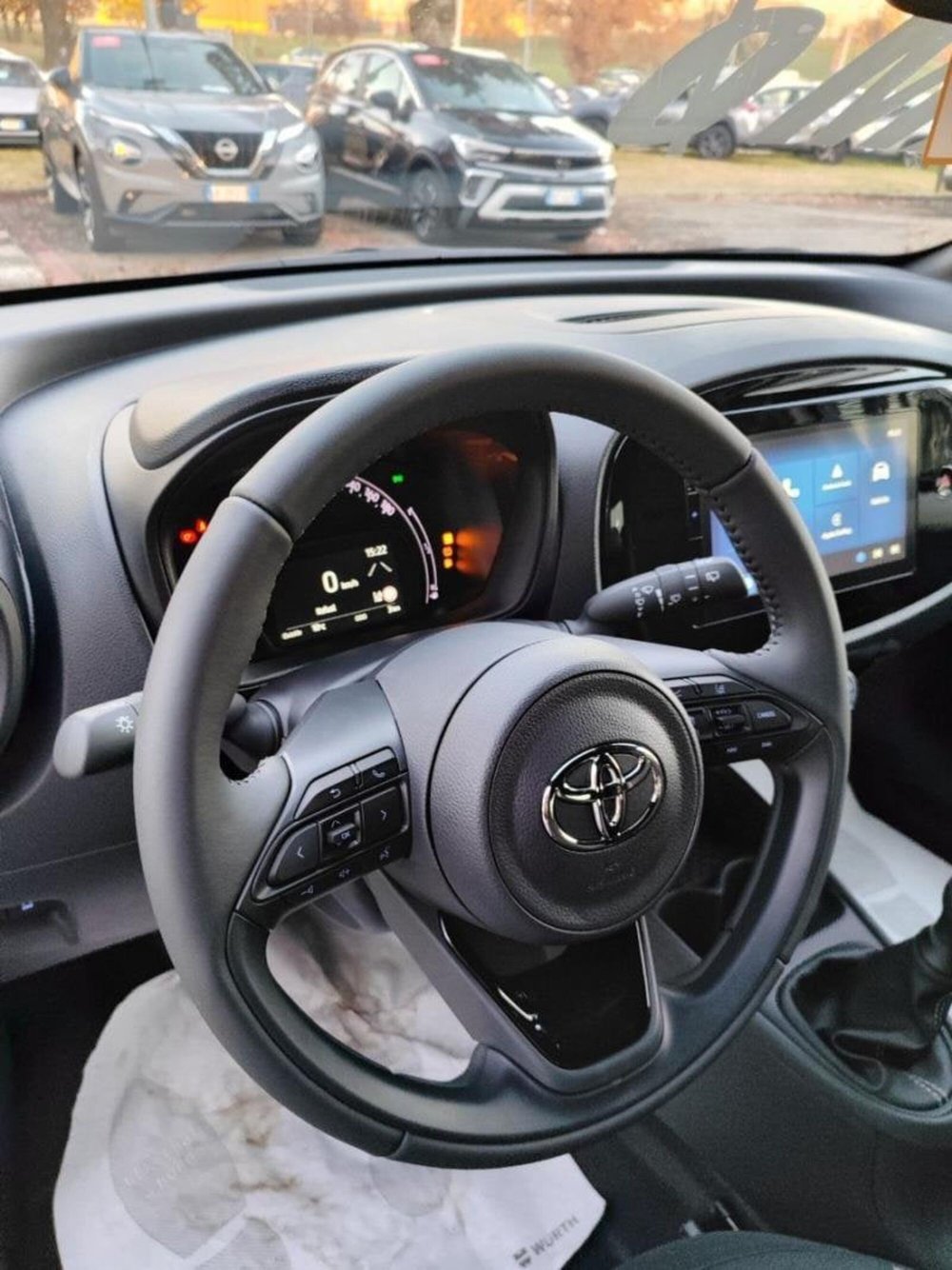 Toyota Aygo X nuova a Perugia (9)