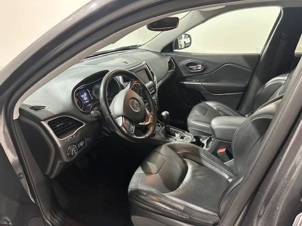Jeep Cherokee usata a Treviso (10)