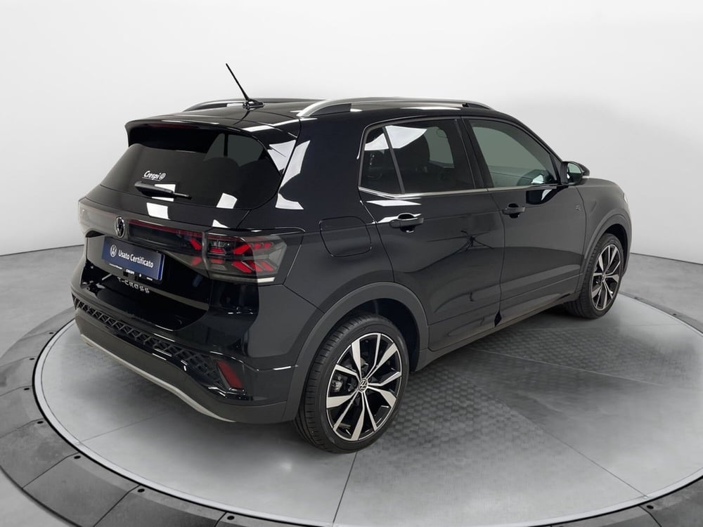 Volkswagen T-Cross usata a Varese (6)