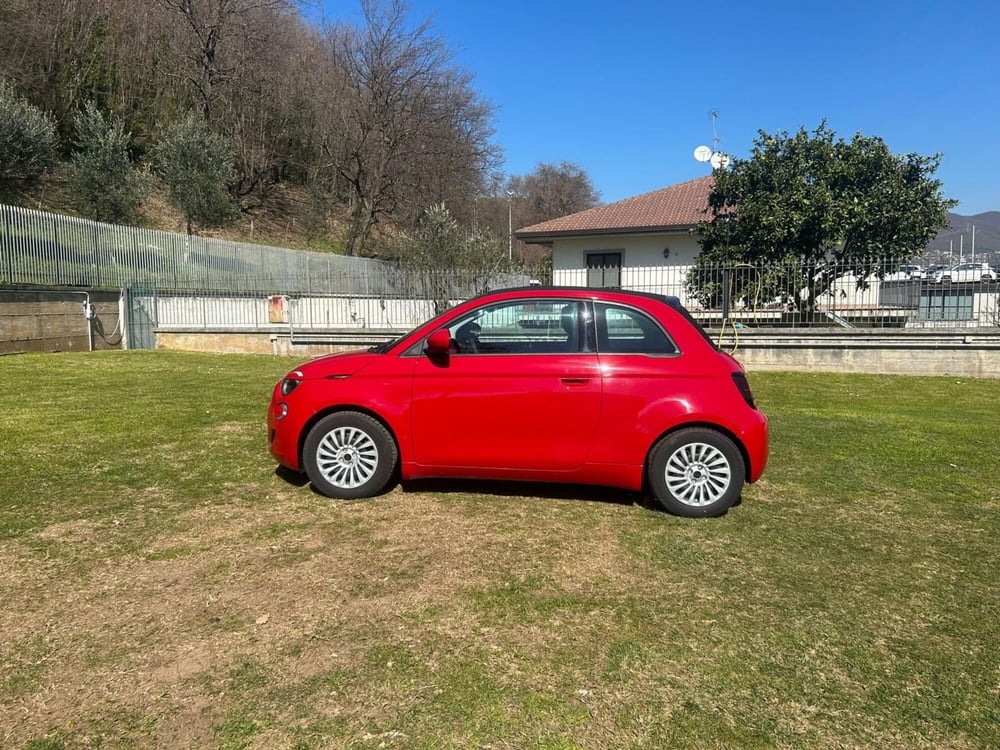 Fiat 500e Cabrio nuova a Avellino (10)