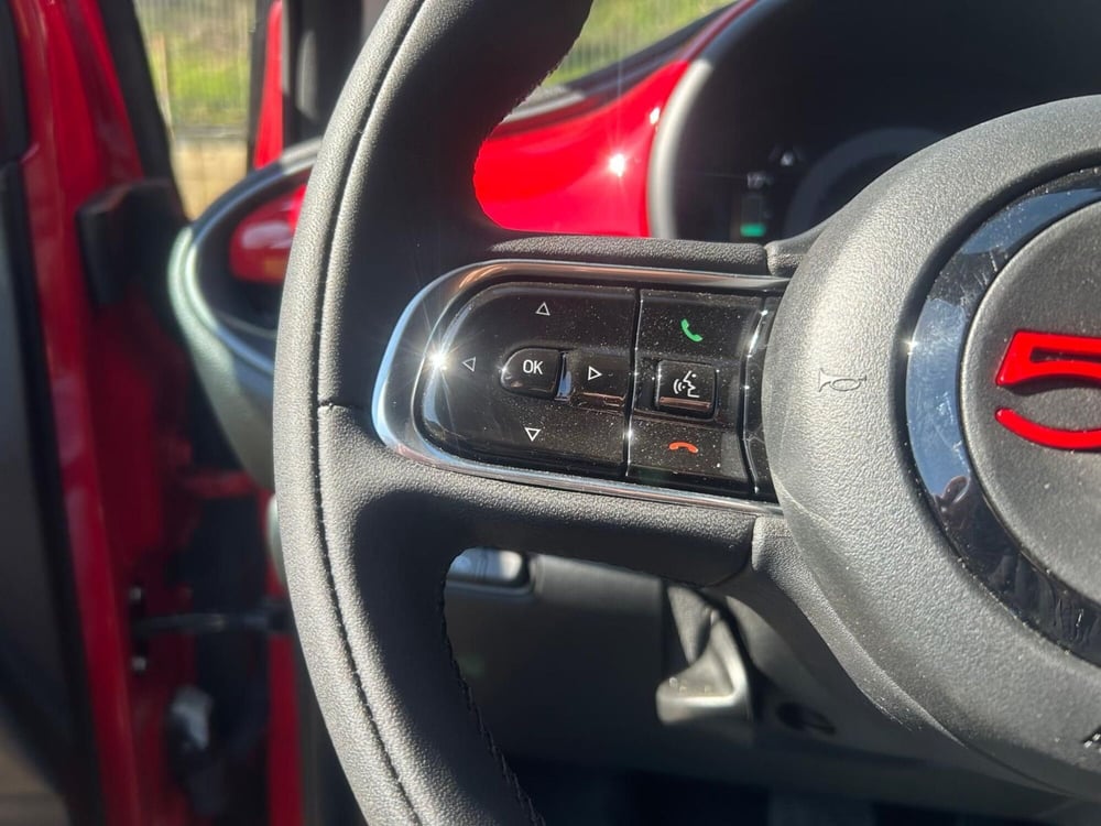 Fiat 500e Cabrio nuova a Avellino (15)