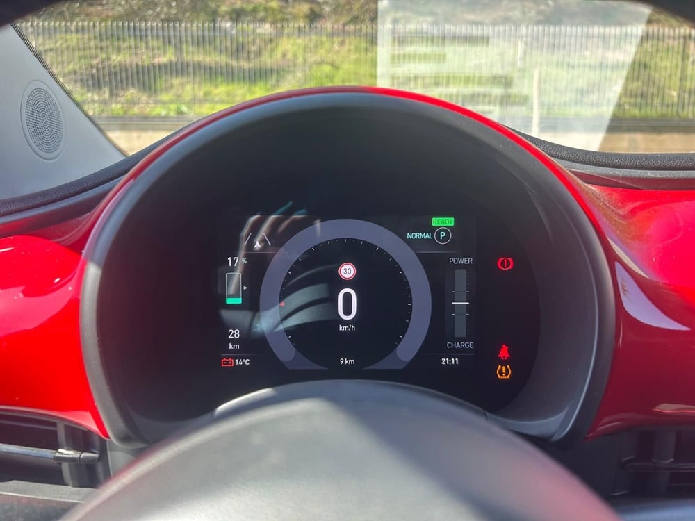 Fiat 500e Cabrio nuova a Avellino (17)