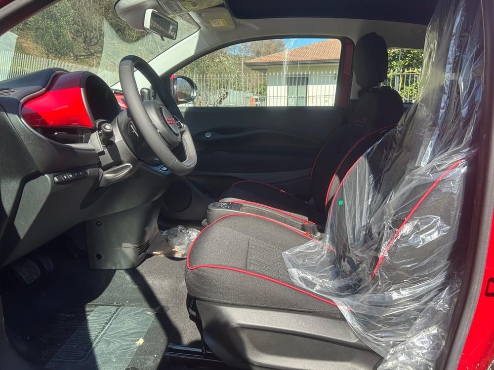 Fiat 500e Cabrio nuova a Avellino (6)