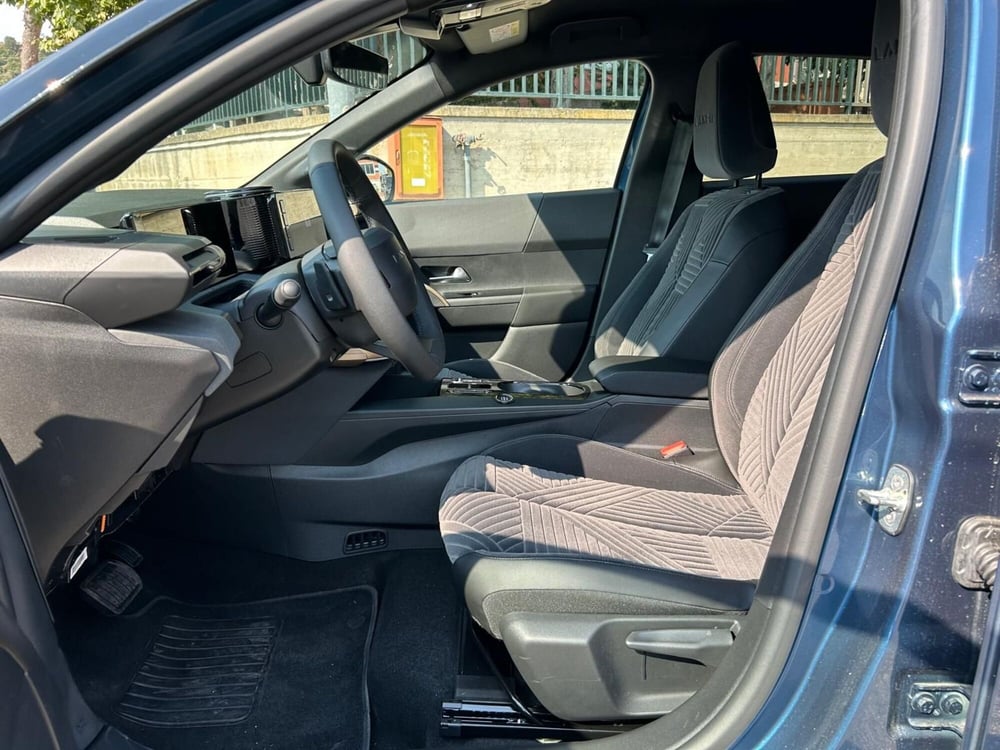 Lancia Ypsilon nuova a Salerno (6)