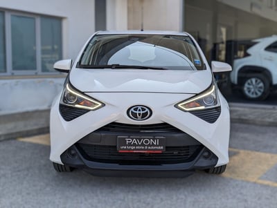 Toyota Aygo Connect 1.0 VVT-i 72 CV 5 porte x-play del 2020 usata a Pescara