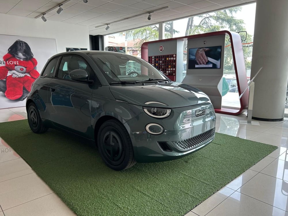 Fiat 500e nuova a Avellino (2)