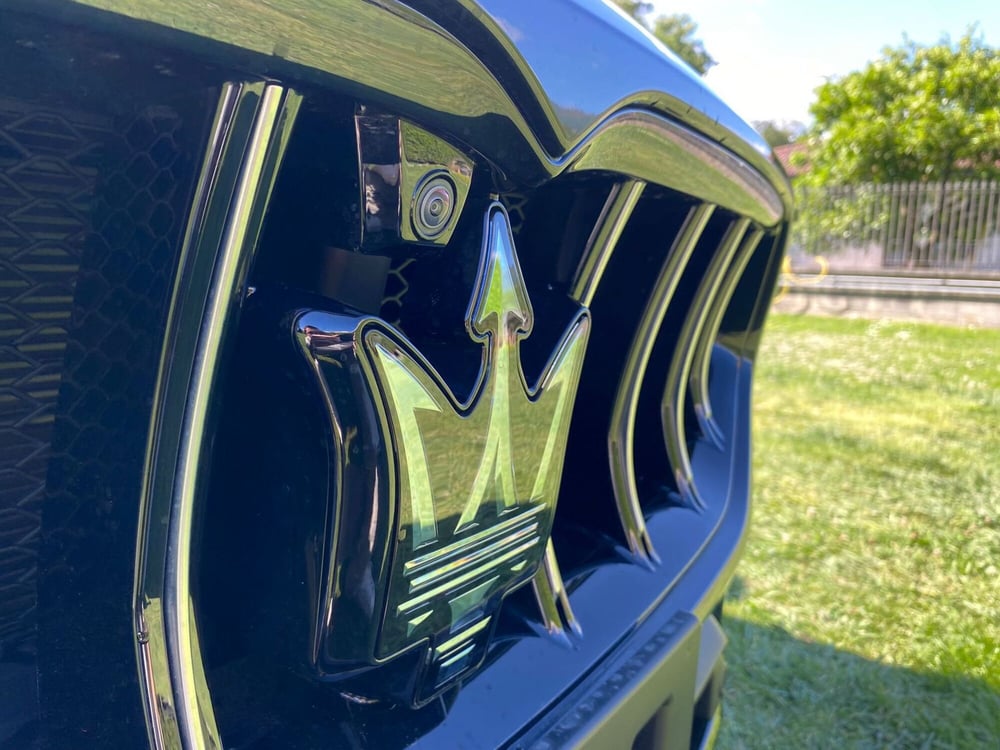 Maserati Grecale nuova a Salerno (18)