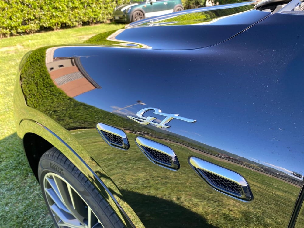Maserati Grecale nuova a Salerno (19)