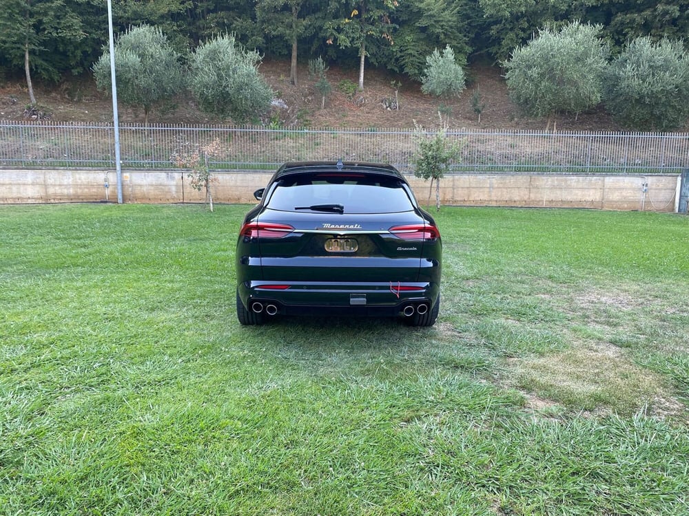 Maserati Grecale nuova a Salerno (11)