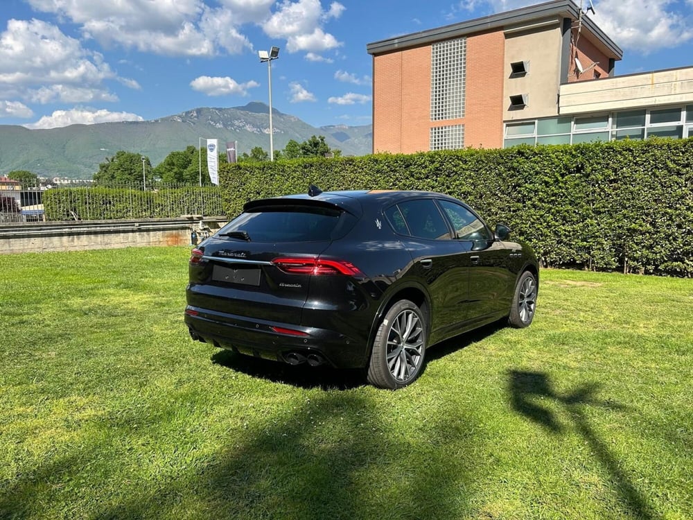 Maserati Grecale nuova a Salerno (3)