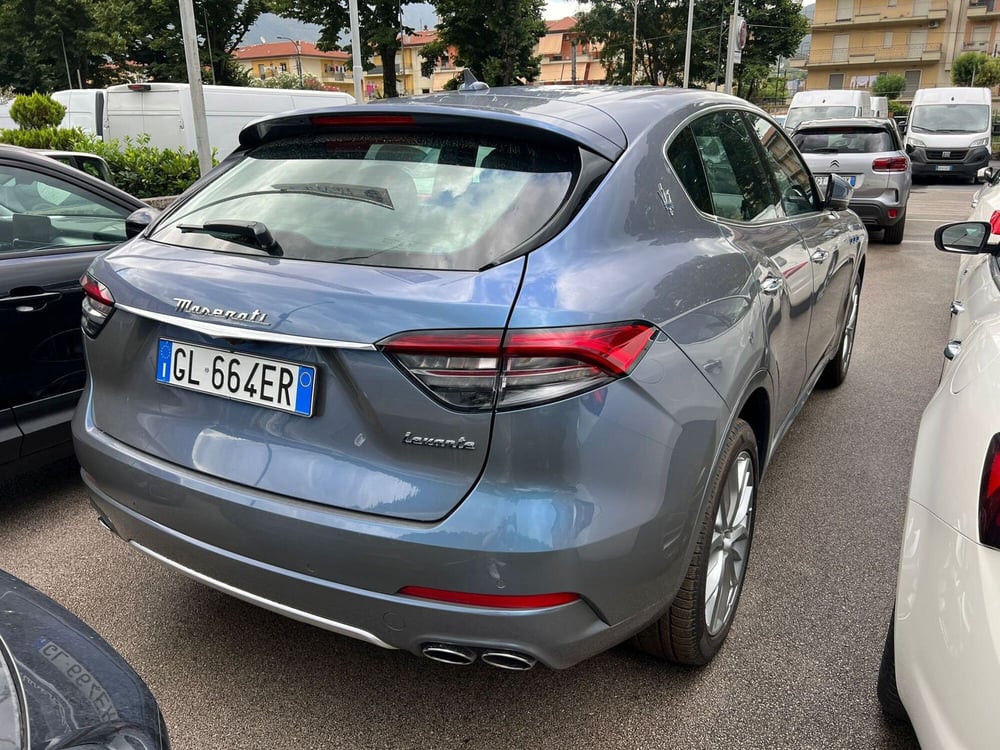 Maserati Levante usata a Salerno (3)