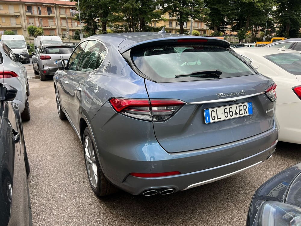 Maserati Levante usata a Salerno (4)