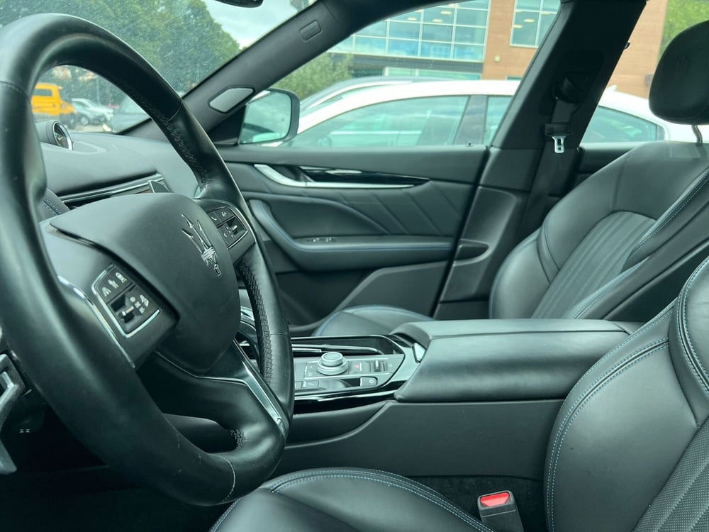Maserati Levante usata a Salerno (6)