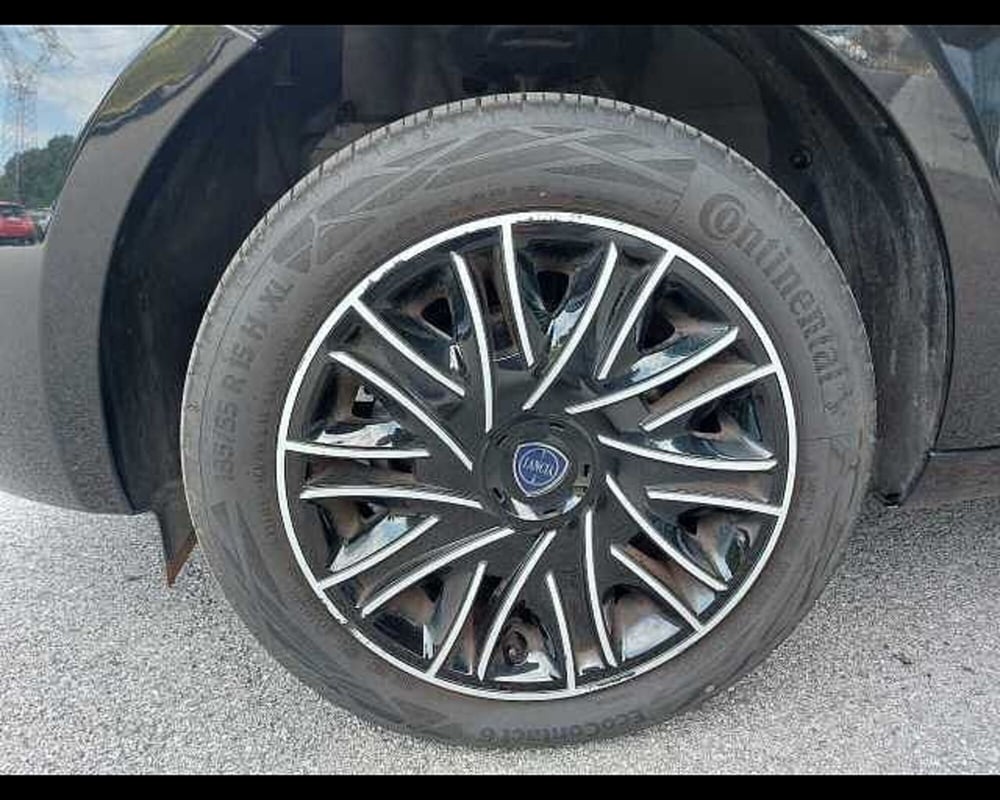 Lancia Ypsilon usata a Venezia (12)