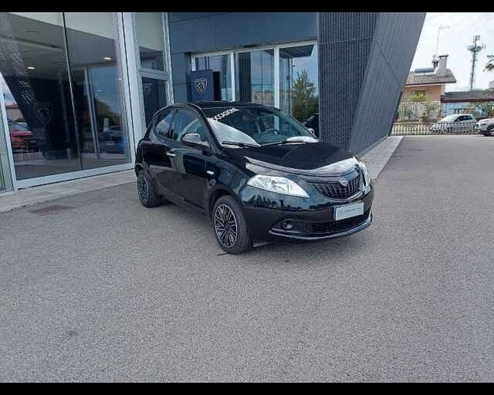 Lancia Ypsilon usata a Venezia (2)