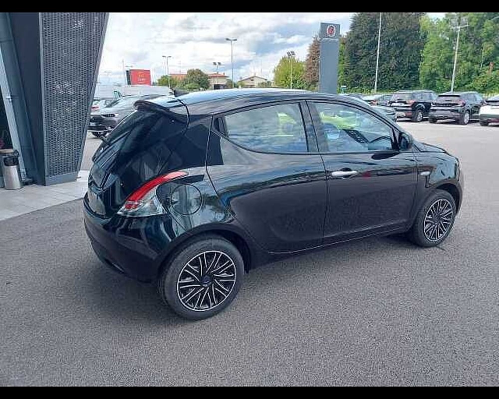 Lancia Ypsilon usata a Venezia (4)