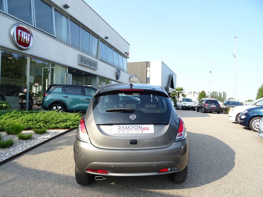 Lancia Ypsilon usata a Venezia (4)