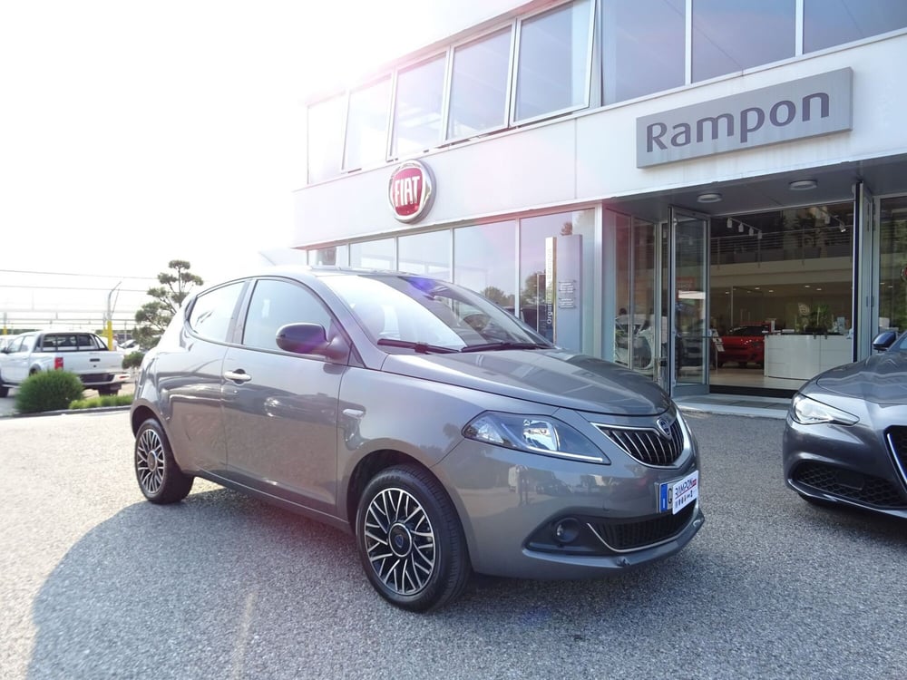 Lancia Ypsilon usata a Venezia (6)