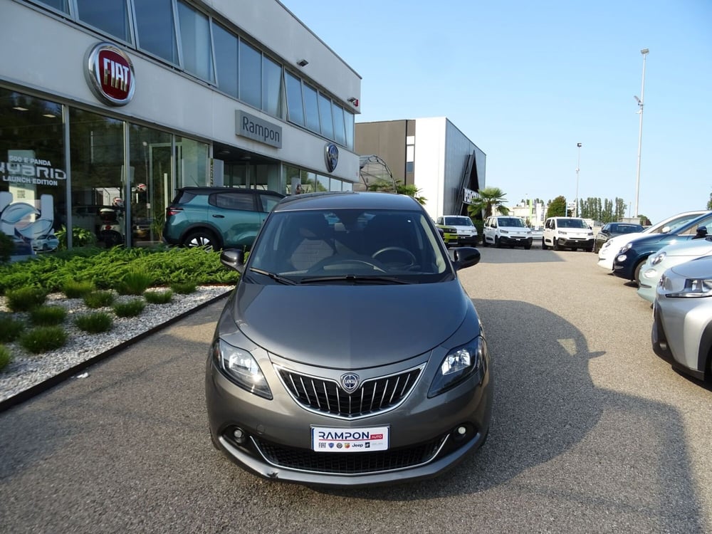 Lancia Ypsilon usata a Venezia (7)