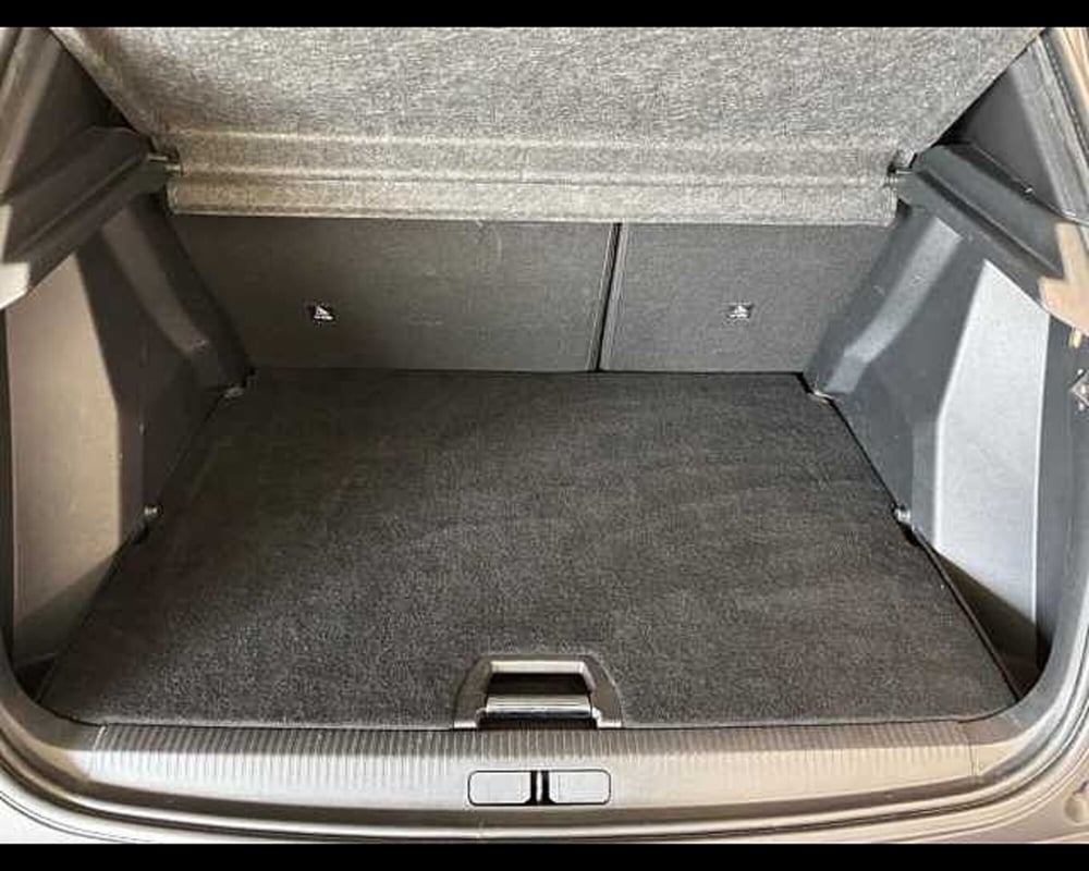 Peugeot 2008 usata a Milano (13)