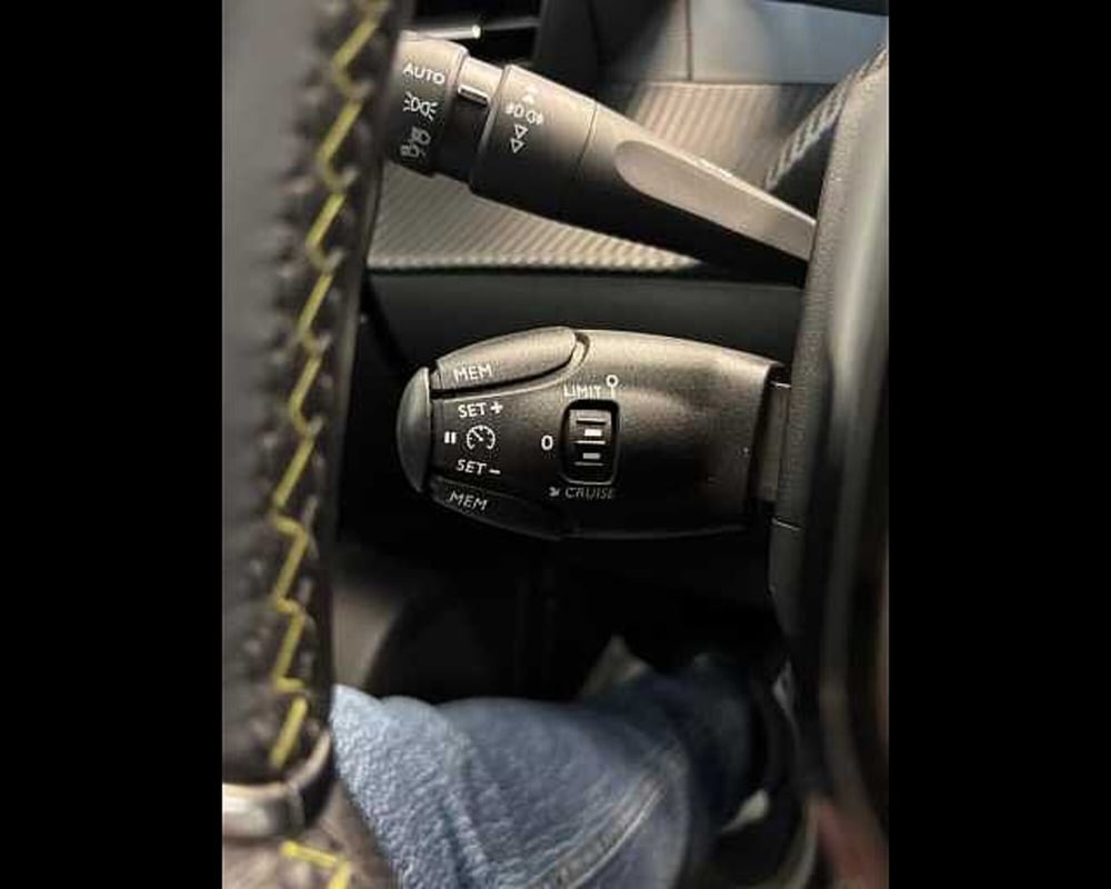 Peugeot 2008 usata a Milano (6)