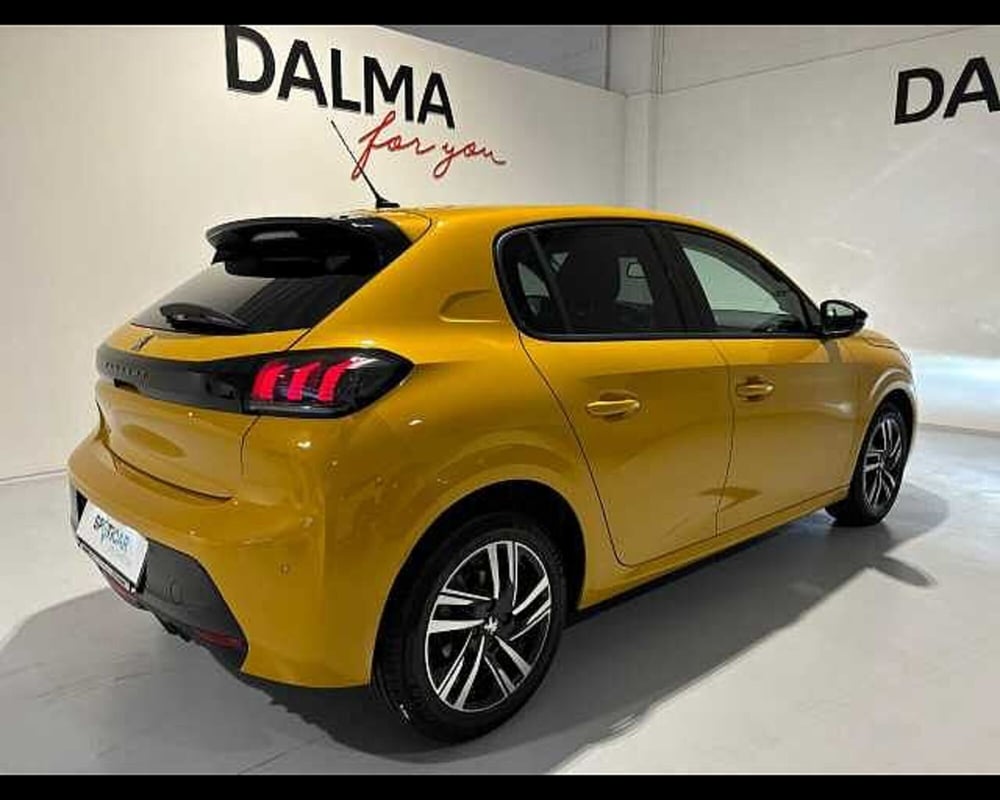 Peugeot 208 usata a Milano (10)
