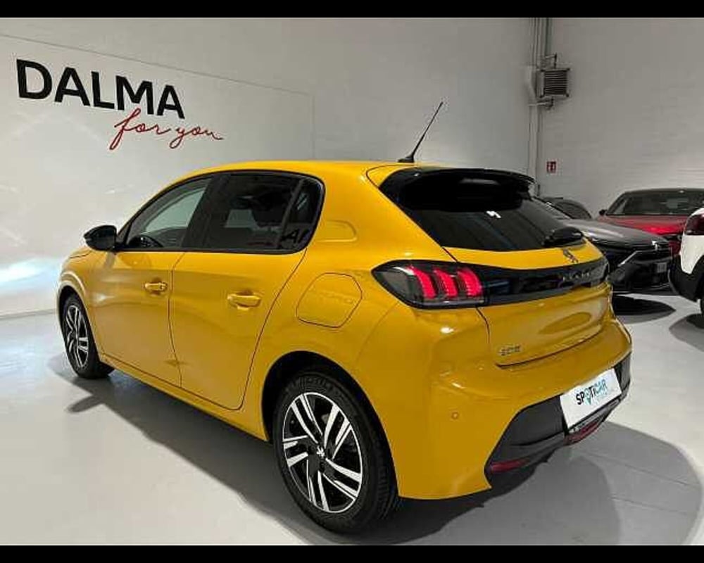Peugeot 208 usata a Milano (11)