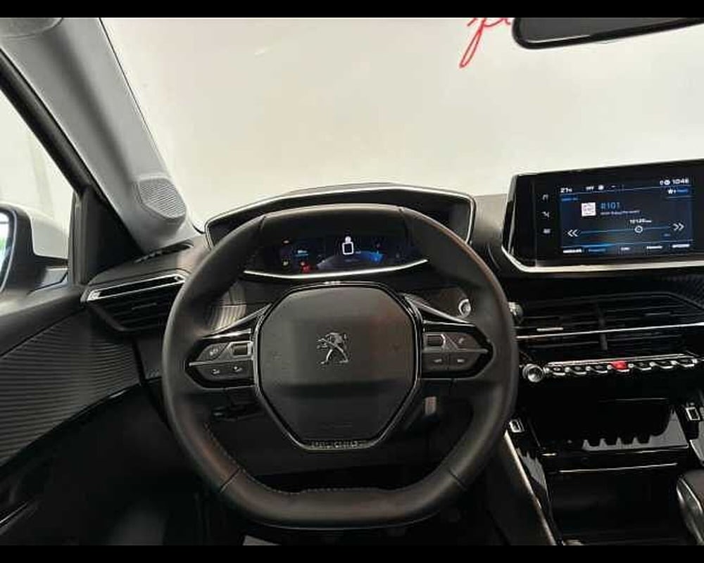 Peugeot 208 usata a Milano (2)