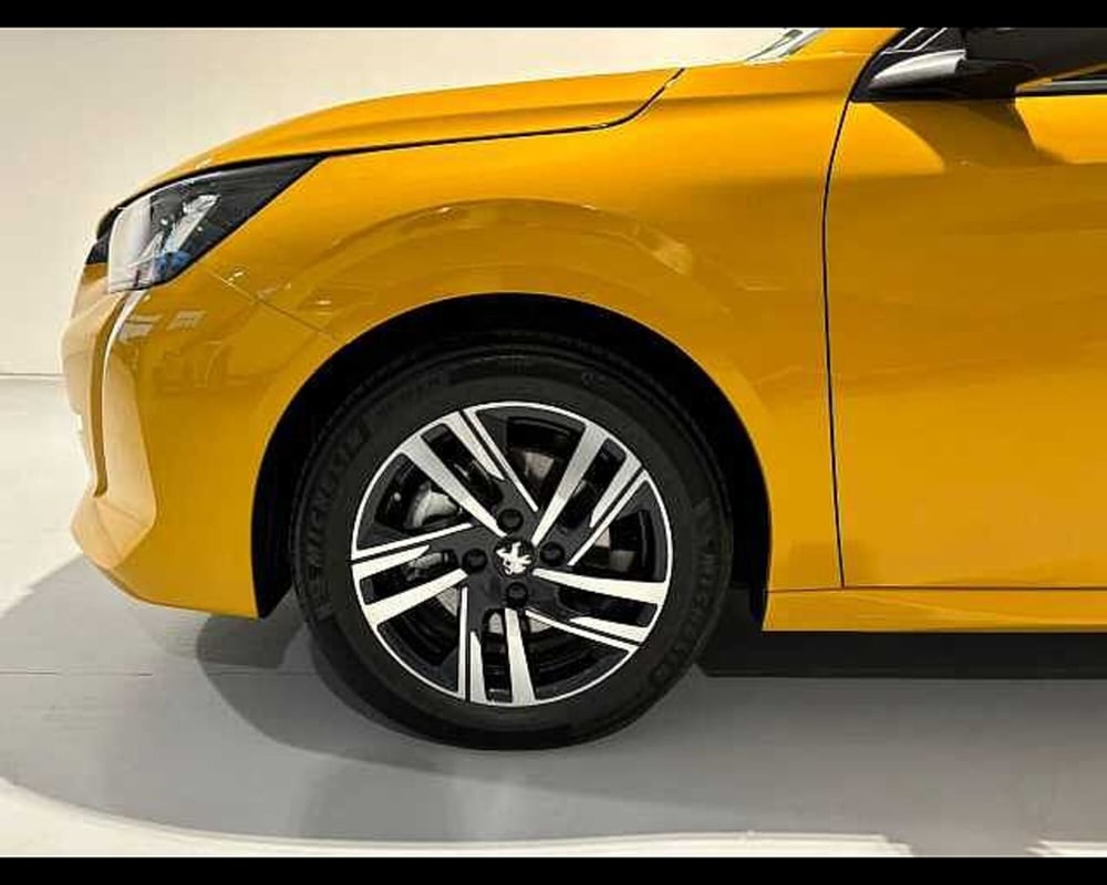 Peugeot 208 usata a Milano (3)