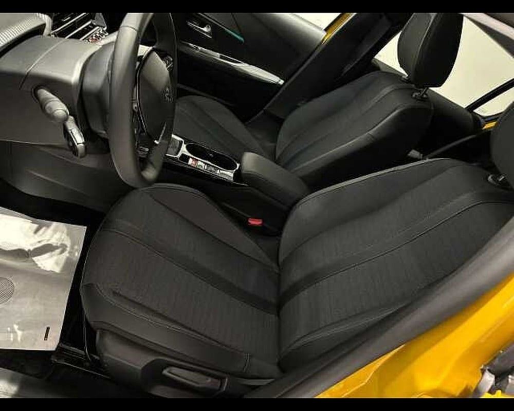 Peugeot 208 usata a Milano (6)
