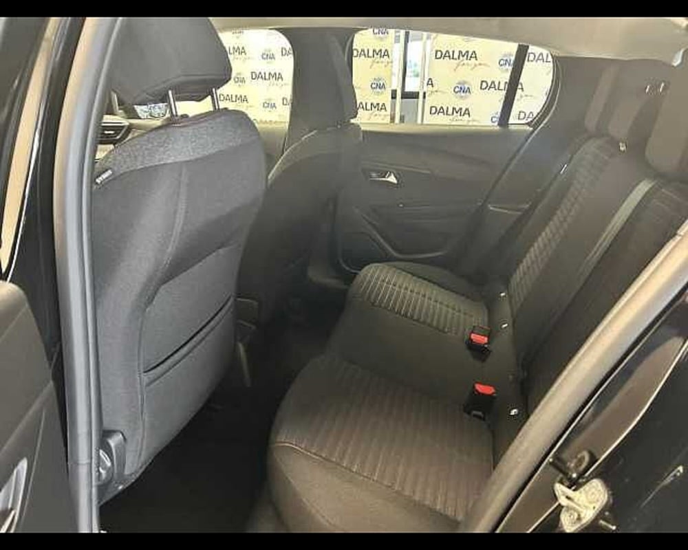 Peugeot 208 usata a Milano (12)
