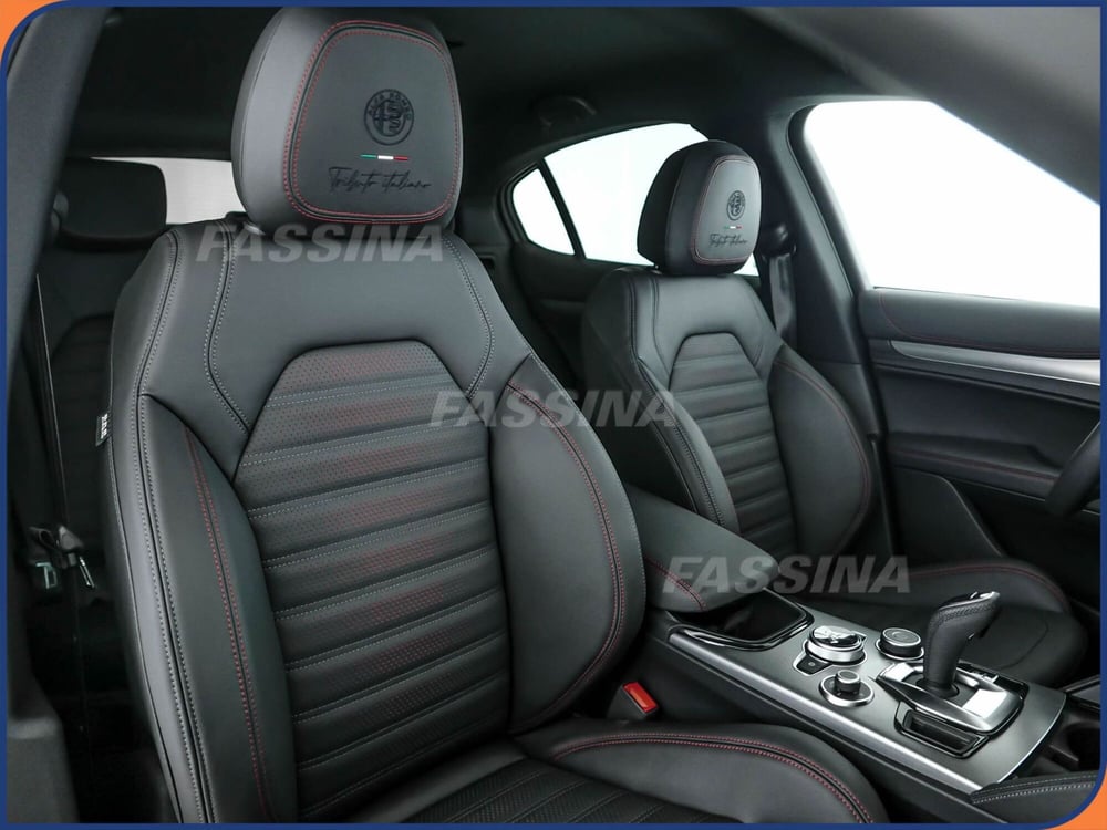 Alfa Romeo Stelvio usata a Milano (12)
