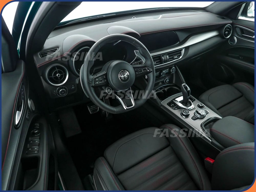 Alfa Romeo Stelvio usata a Milano (9)