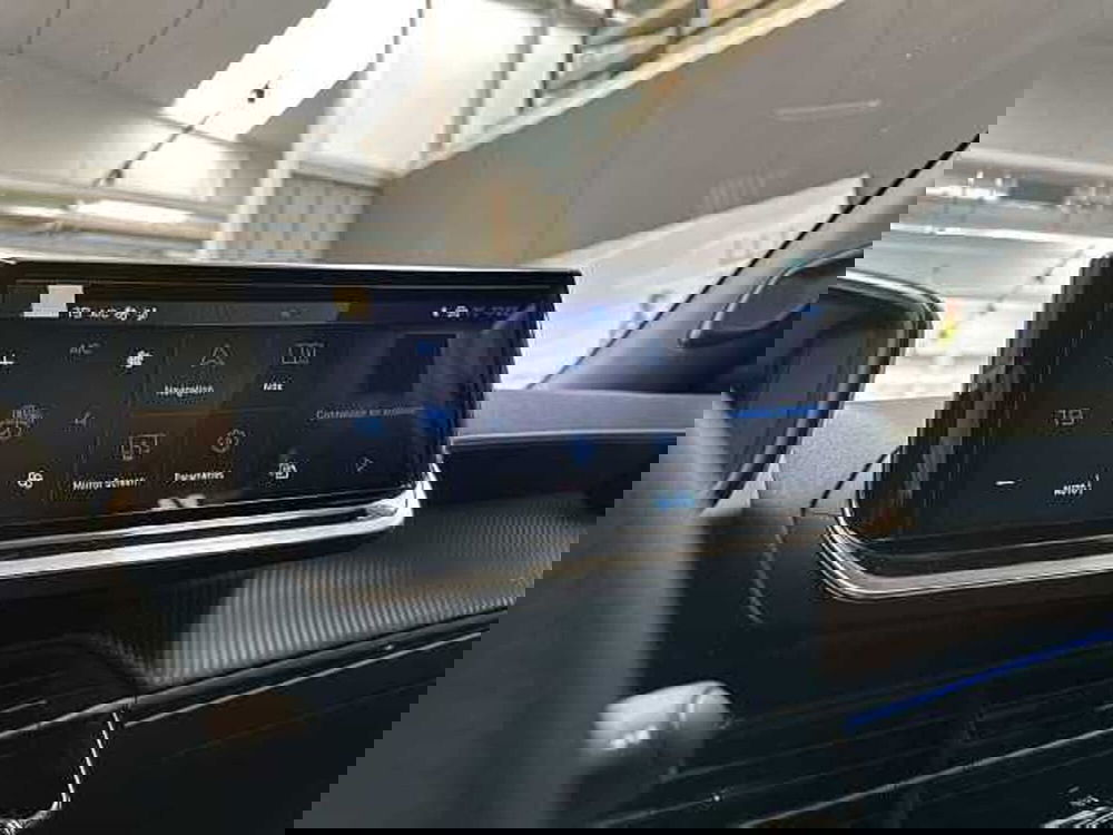 Peugeot 2008 nuova a Ravenna (12)