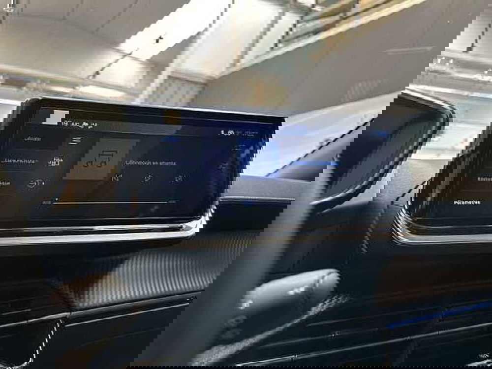 Peugeot 2008 nuova a Ravenna (14)