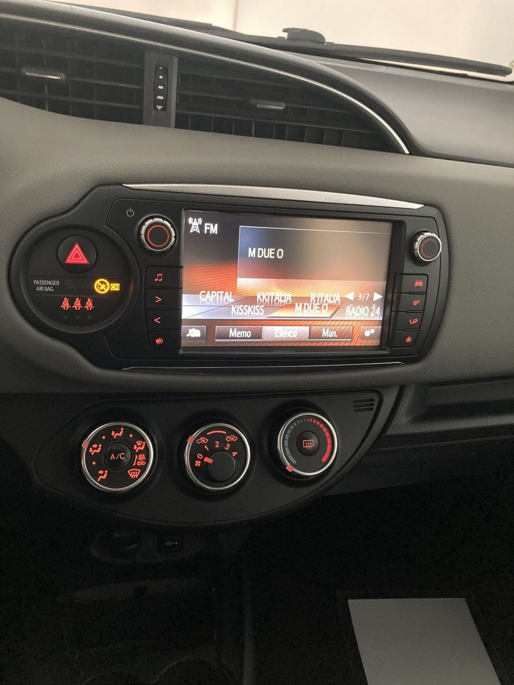Toyota Yaris usata a Barletta-Andria-Trani (14)