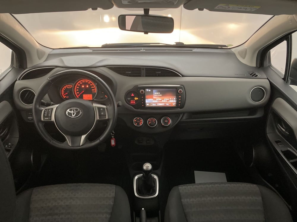 Toyota Yaris usata a Barletta-Andria-Trani (16)