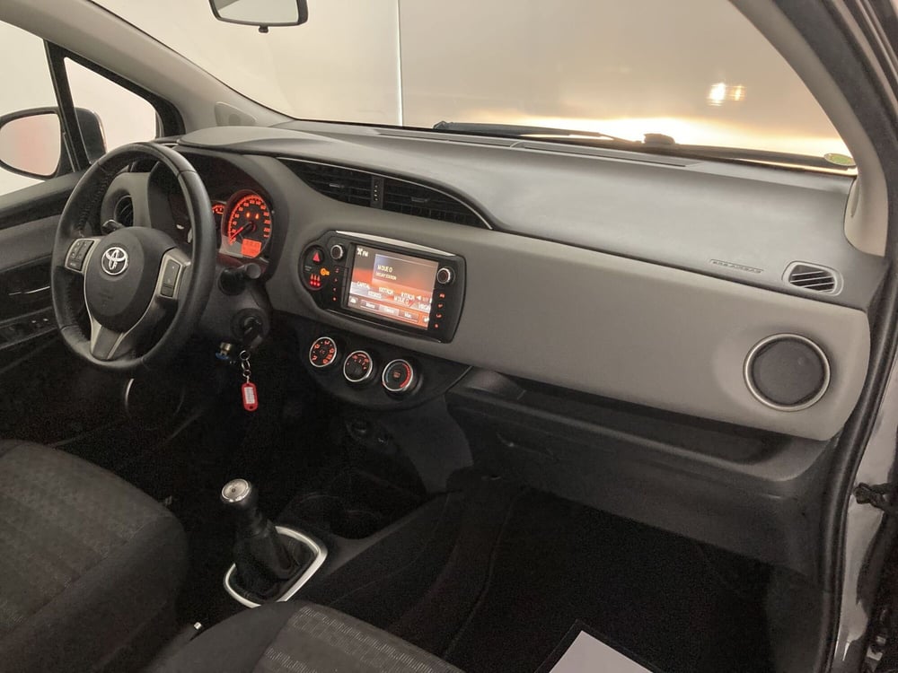 Toyota Yaris usata a Barletta-Andria-Trani (17)