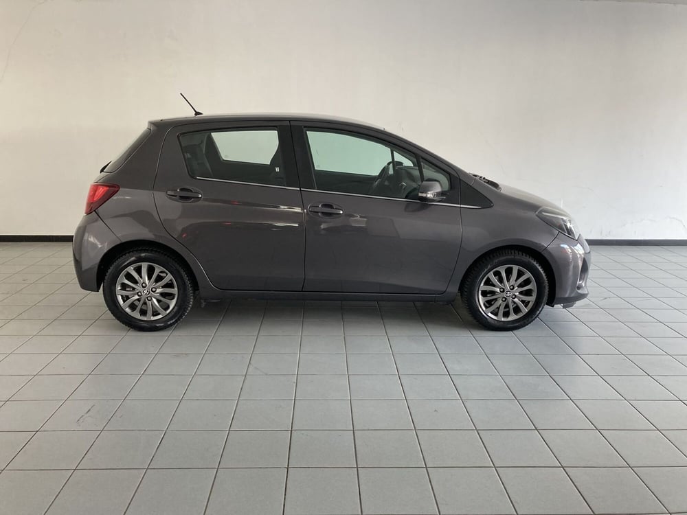 Toyota Yaris usata a Barletta-Andria-Trani (4)