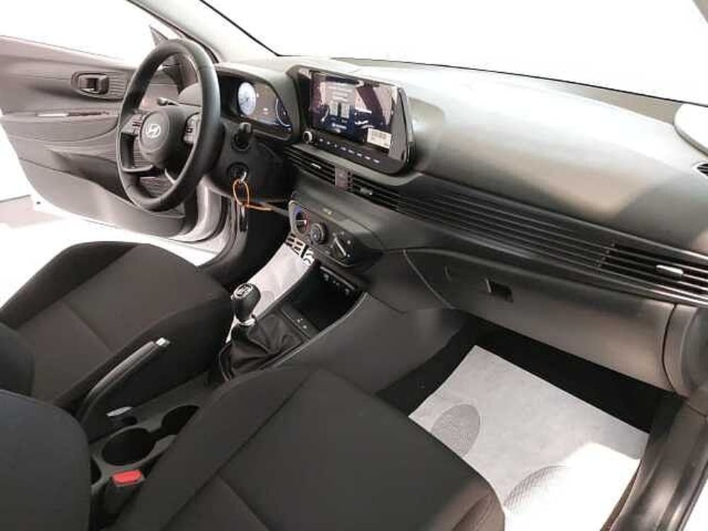 Hyundai Bayon nuova a Teramo (12)