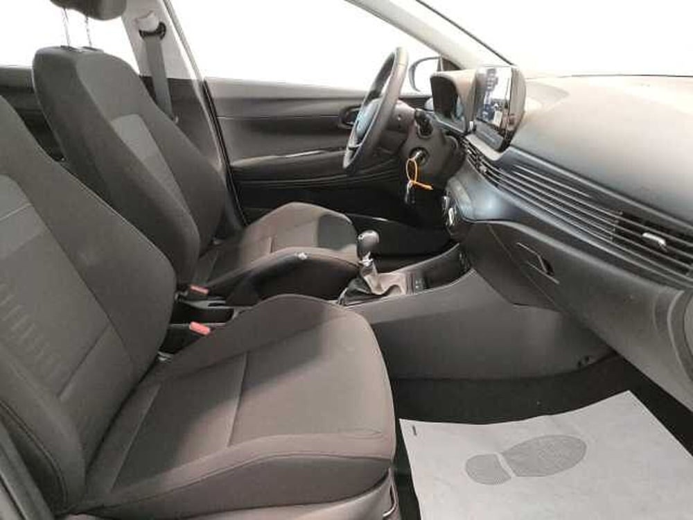 Hyundai Bayon nuova a Teramo (15)