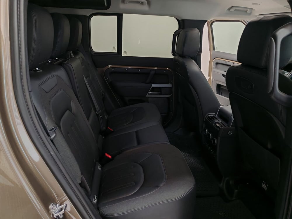Land Rover Defender usata a Verbano Cusio Ossola (5)