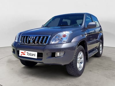 Toyota Land Cruiser 3p 2.8 d-4d Lounge auto del 2007 usata a L&#039;Aquila
