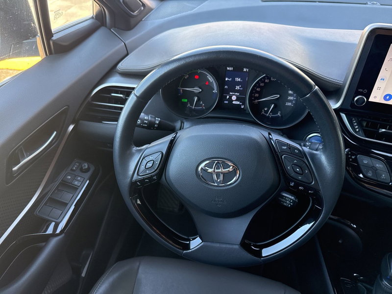 Toyota Toyota C-HR usata a Reggio Calabria (11)