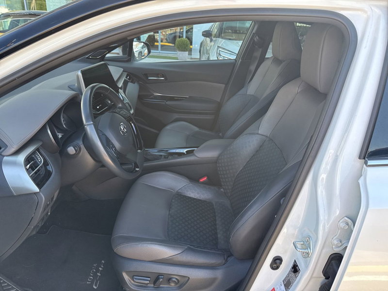 Toyota Toyota C-HR usata a Reggio Calabria (8)