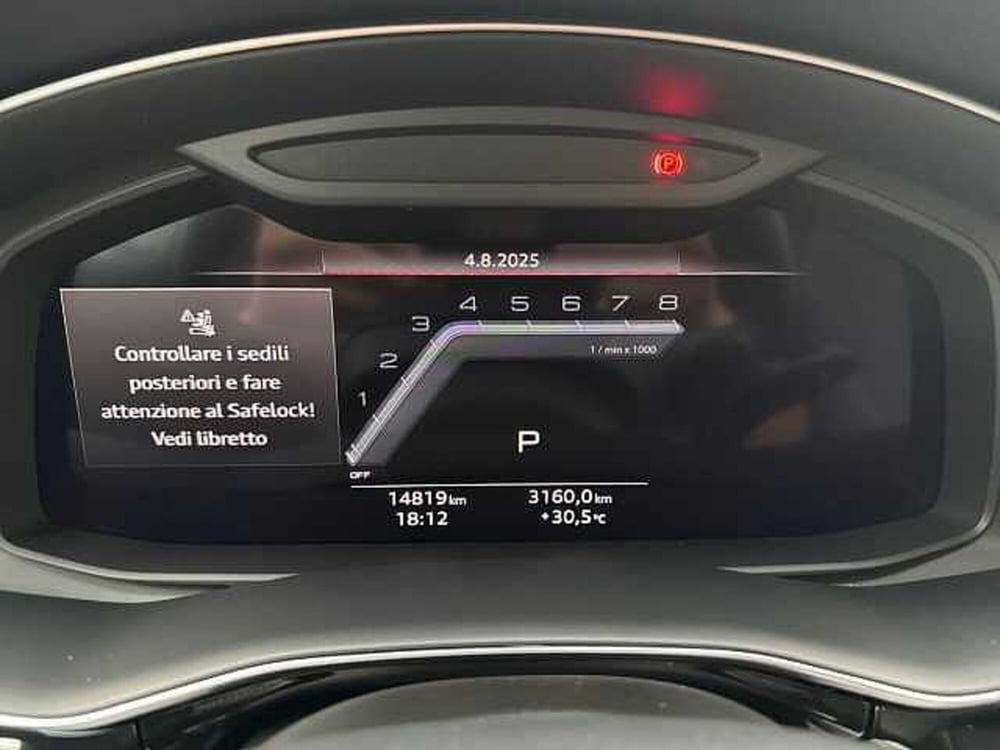 Audi SQ8 usata a Napoli (11)